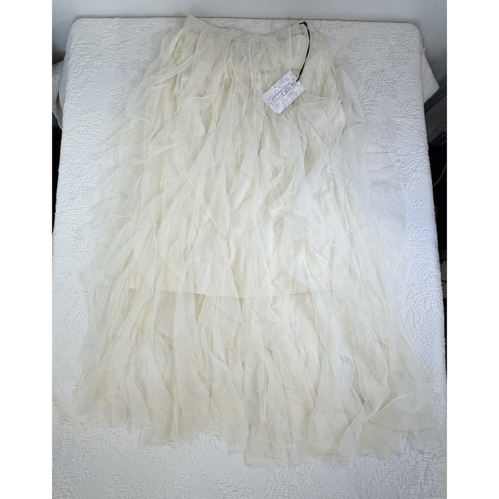 SOHO APPAREL NWT Women's Ivory Tiered Ruffle Tulle Asymmetrical Skirt Size M